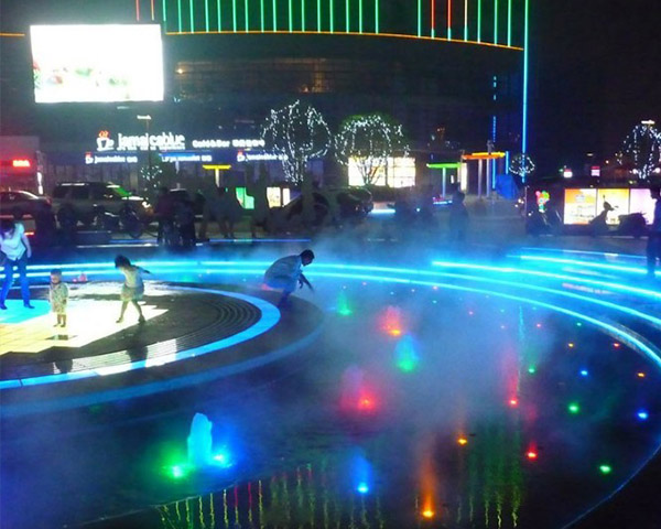 人工喷雾 人工喷雾